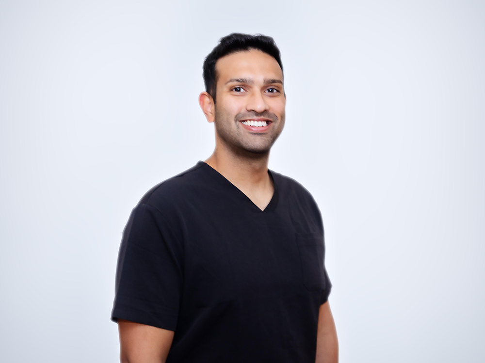 Anup is comfortable with advanced root canal treatments and complex endodontic problems. image of endodontist anup tulwar